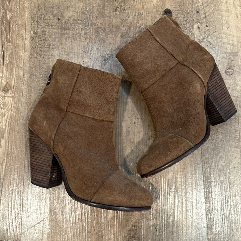 Rag & Bone Newbury Suede bootie size 37